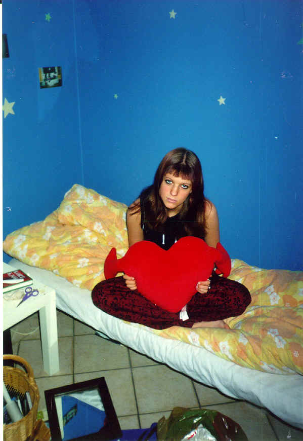 nene.jpg (45412 bytes)